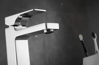 Смеситель для раковины Rose R1001-1 хром